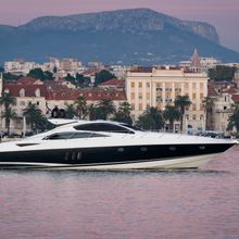 Glorious Yacht 