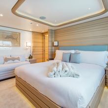The Jewel Yacht 