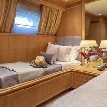 Hammerhead Yacht 