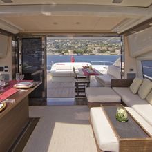 Minx Yacht 