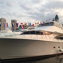 Sharp Life Yacht 
