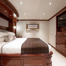 Sonician Yacht 