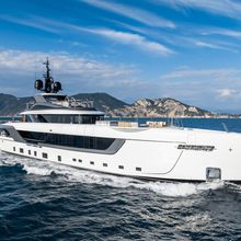Navis Yacht 