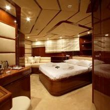 Corvus Yacht Guest Stateroom
