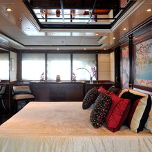 Moza Yacht 