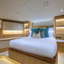 Aqua Life Yacht 