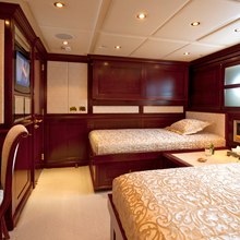 Sapphire Yacht 