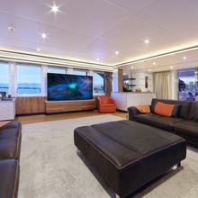 Code 8 Yacht 