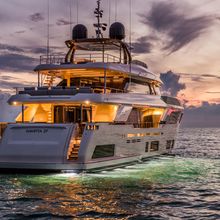 Kitsune Yacht 