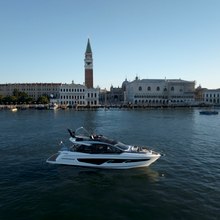 Five II Yacht 