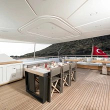 Therapy Yacht 
