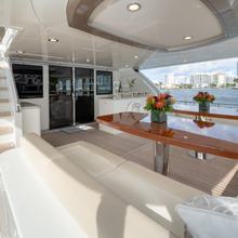 Iridescence Yacht 
