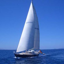 Tiga Belas Yacht 