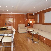 Infinity II Yacht 