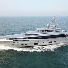 Bella Vita Yacht 