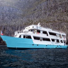 Pinguino Explorer Yacht 