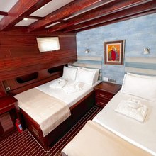 Freedom Yacht 