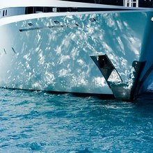 Elegant 007 Yacht Bow