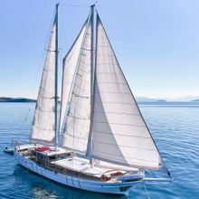 White Pearl Yacht