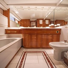 Shalimar Yacht 