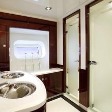 Valquest Yacht Guest Bathroom