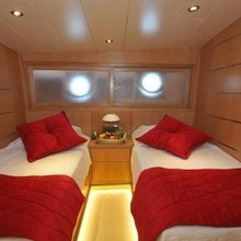 Brothers Yacht 