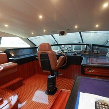 Custom Line 112 Yacht 
