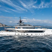 Navis Yacht 