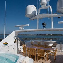 Casual Water Yacht 