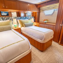 Magic Yacht 