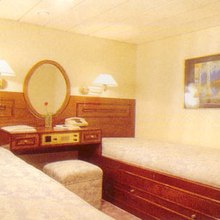 Sea Crown Yacht Twin Stateroom