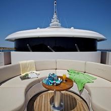 O'Neiro Yacht Foredekc