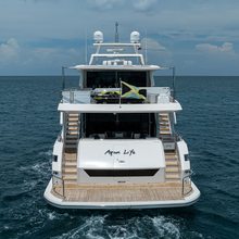 Aqua Life Yacht 