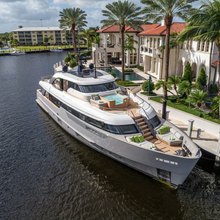 Pearl Yacht 