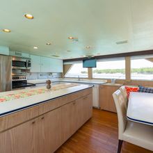 Island Time Yacht 