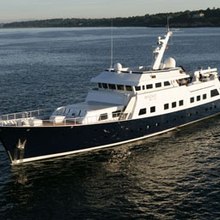 Aga 6 Yacht Front View