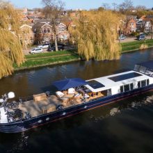 Wonderland Yacht 