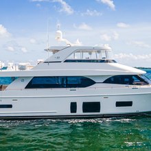 Clarity Yacht 