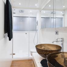 Bivac Yacht 