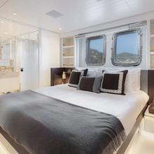 Ela & Sea Yacht 