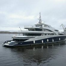 Victoria Yacht 