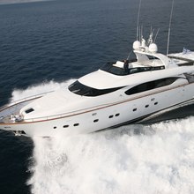 Aurora Yacht 