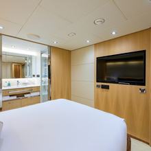 Aqua Life Yacht 