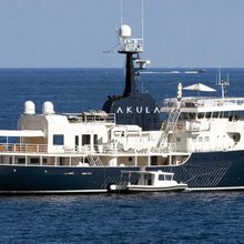 Omnia Yacht 