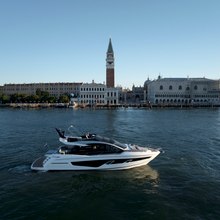 Five II Yacht 