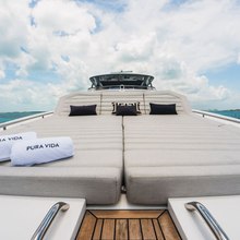 Pura Vida Yacht 