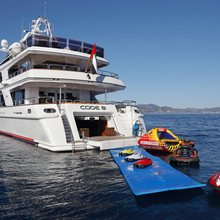 Code 8 Yacht 