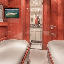 Ecj Luxe Yacht 