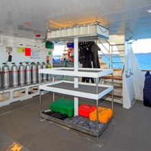 Pinguino Explorer Yacht 