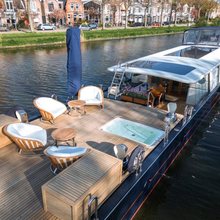 Wonderland Yacht 